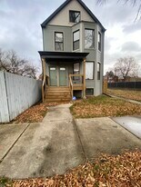 5355 S Wood St in Chicago, IL - Building Photo