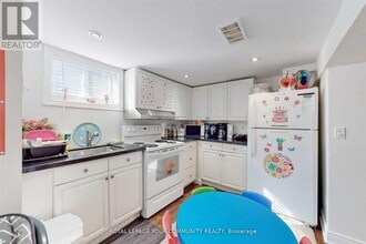 93 Septonne Ave in Newmarket, ON - Building Photo - Building Photo