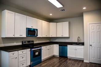 1602 N Mcdonald Ave in Decatur, TX - Building Photo - Building Photo