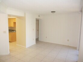 8255 SW 152nd Ave, Unit E-415 in Miami, FL - Building Photo