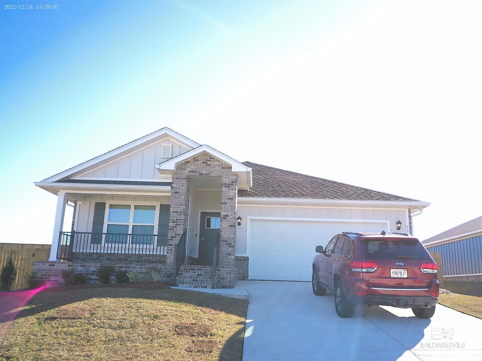 11460 Elemis Dr in Daphne, AL - Building Photo