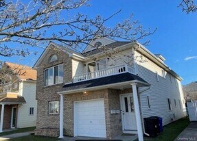 518 E Penn St in Long Beach, NY - Building Photo