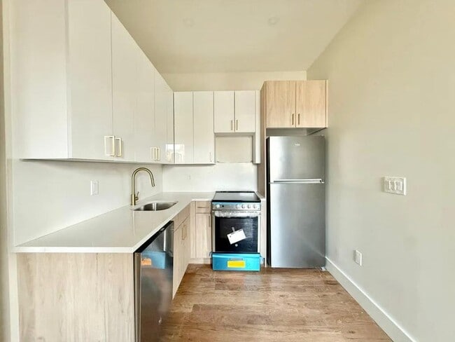 Nice room in a good neighborhood in Brooklyn, NY - Building Photo - Building Photo