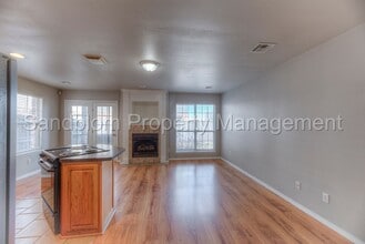 315 W J St in Jenks, OK - Building Photo - Building Photo