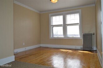 357 Madison Ave SE in Grand Rapids, MI - Building Photo - Building Photo