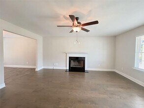 5332 Lawson Lake Dr in Gainesville, GA - Building Photo - Building Photo