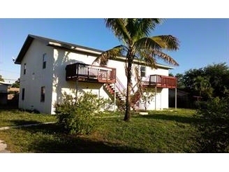 626 NW 67th St in Miami, FL - Building Photo