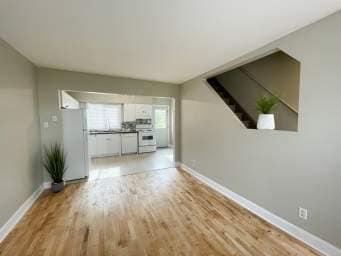 Parkland Village in Orangeville, ON - Building Photo - Building Photo