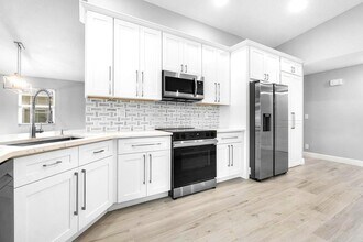 2559 Egret Lake Dr in Greenacres, FL - Building Photo - Building Photo