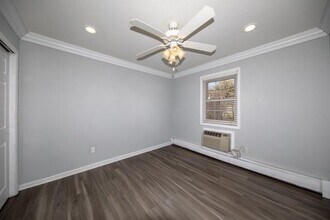53 S Clinton Ave in Bay Shore, NY - Building Photo - Building Photo