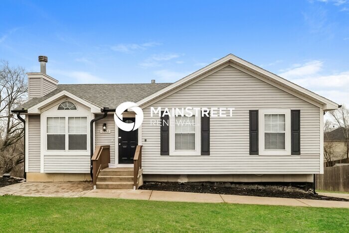 1432 NW Foxboro Rd in Blue Springs, MO - Building Photo