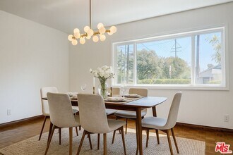 13104 Magnolia Blvd in Los Angeles, CA - Building Photo - Building Photo