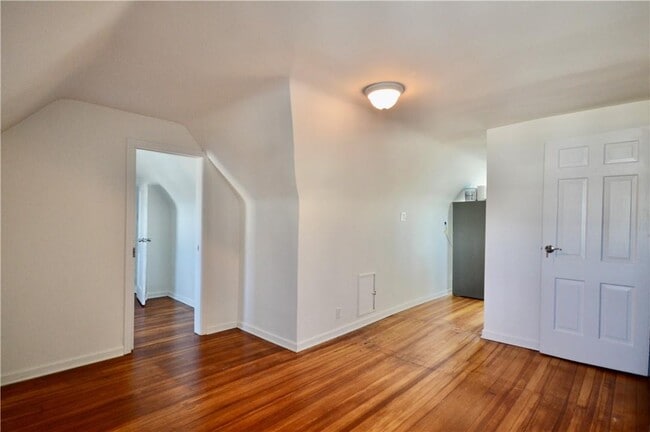43 Bradford St in Harrison, NY - Building Photo - Building Photo