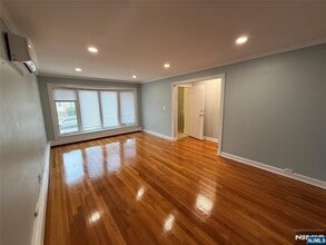 614 6th Ave in Lyndhurst, NJ - Building Photo - Building Photo