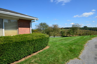 Sunbury Estates Apartments in Butler, PA - Building Photo - Building Photo