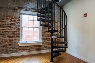 1877 Lofts in Richmond, VA - Foto de edificio - Building Photo