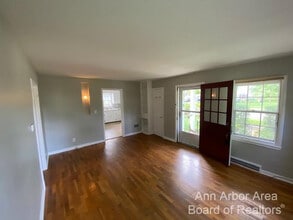 1801 Arborview Blvd in Ann Arbor, MI - Building Photo - Building Photo