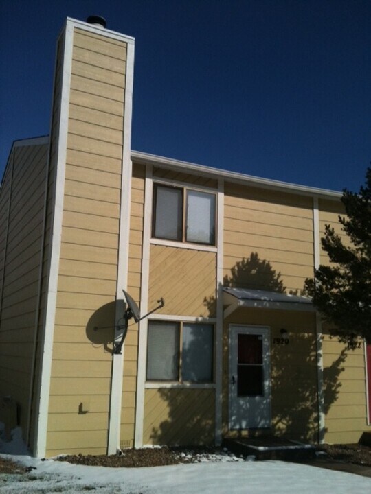 1920 Lanka Ln in Colorado Springs, CO - Building Photo