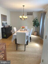 301 Deer Run Ct in Pennington, NJ - Building Photo - Building Photo