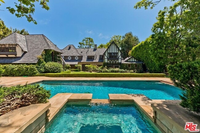 property at 13535 Lucca Dr