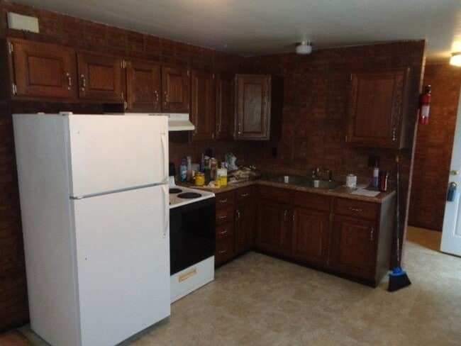 1405 Holly Hill Dr in Champaign, IL - Building Photo - Building Photo
