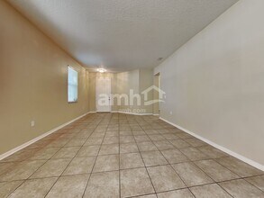 10642 Dawns Light Dr in Riverview, FL - Building Photo - Building Photo