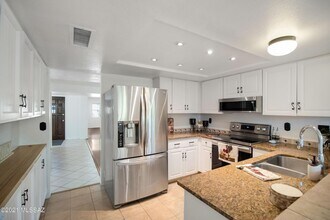 1850 N Circulo de la Cienega in Tucson, AZ - Foto de edificio - Building Photo