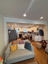 555 Heath St, Unit 555 Heath Street in Chestnut Hill, MA - Building Photo - Building Photo