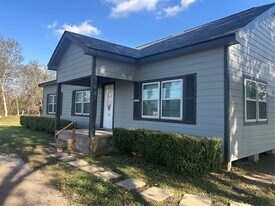 17030 Morgan Ln in Needville, TX - Building Photo