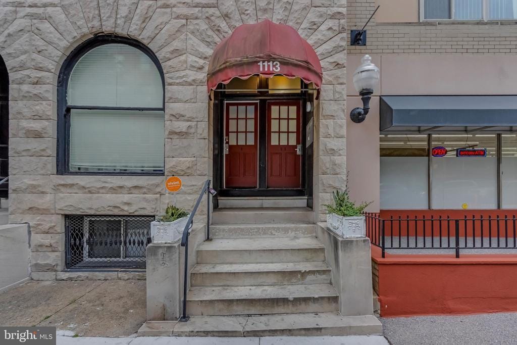 1113 N Calvert St in Baltimore, MD - Building Photo
