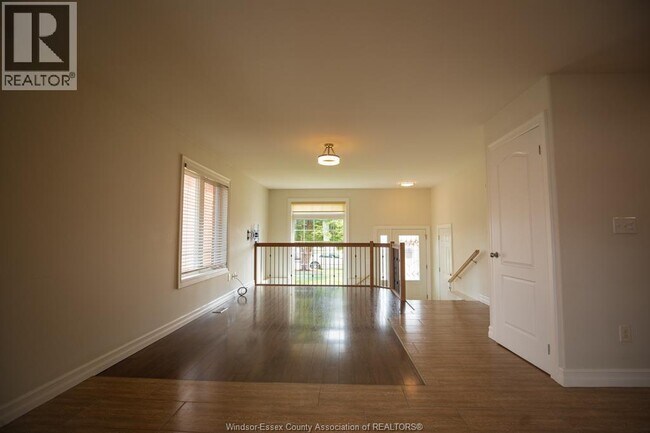 98a Lansdowne Ave in Kingsville, ON - Building Photo - Building Photo