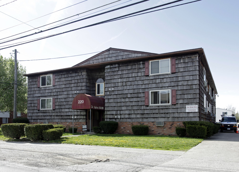 The Highlands in Bowling Green, OH - Building Photo