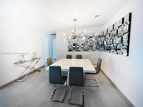 68 SE 6th St, Unit 1903 in Miami, FL - Building Photo - Building Photo