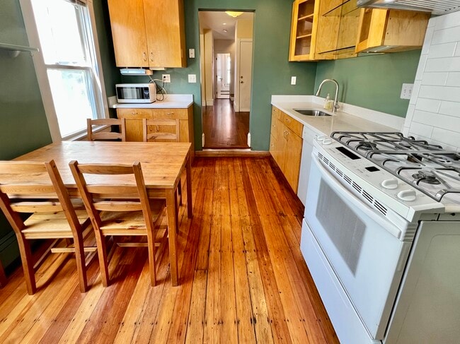 32 Fairmont Ave, Unit 32 Fairmont Ave in Cambridge, MA - Building Photo - Building Photo