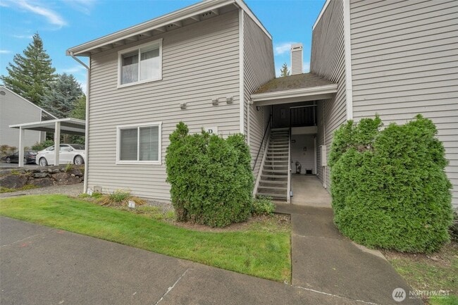 property at 1626 Grant Ave S