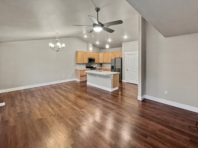 20110 Eagles Nest Ct in Anchorage, AK - Building Photo - Building Photo