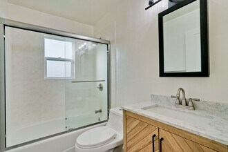 854 Cedar Ave in Sunnyvale, CA - Building Photo - Building Photo