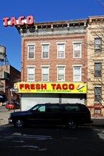 17-01 Putnam Ave in Ridgewood, NY - Building Photo - Building Photo