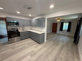 221 NE 1st Terrace, Unit 2 in Dania Beach, FL - Building Photo