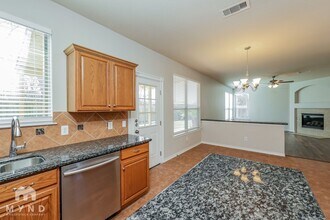 32003 Ashton Ln in Pinehurst, TX - Building Photo - Building Photo