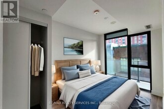 1 Jarvis St in Hamilton, ON - Building Photo - Building Photo