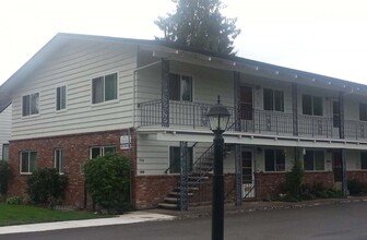 Candalaria Plaza Apartments in Salem, OR - Foto de edificio - Interior Photo