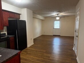 115 Corvette View Ct in Bowling Green, KY - Building Photo - Building Photo