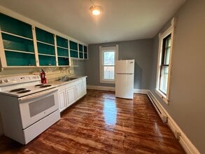 112 S Plain St in Ithaca, NY - Building Photo - Building Photo