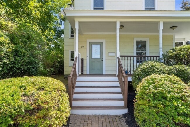39 Bennett St in Hudson, MA - Building Photo - Building Photo