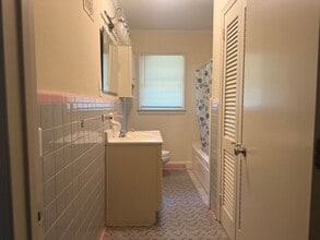 102 Ridge Dr in Stanley, NC - Building Photo - Building Photo