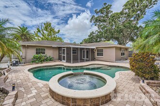 3817 19th Ave N in St. Petersburg, FL - Building Photo - Building Photo