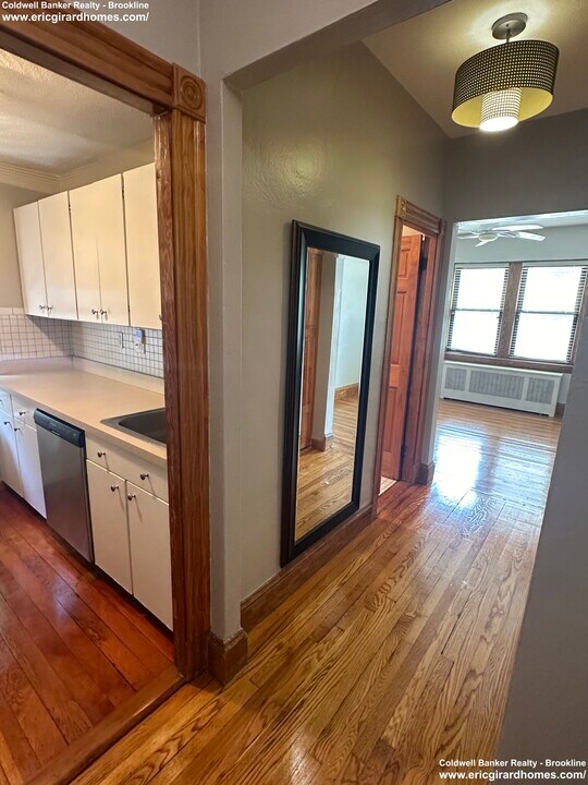117-121 Jersey St, Unit 1 in Boston, MA - Building Photo