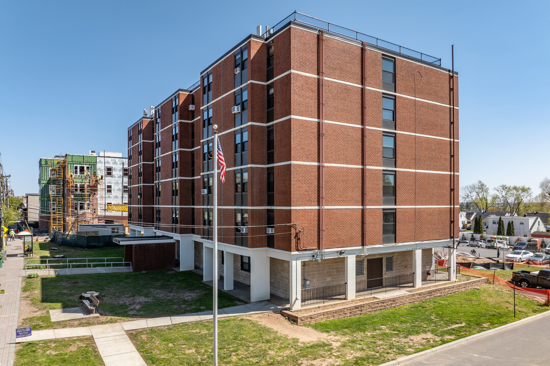 Olsen Towers in Fords, NJ - Building Photo