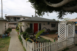 3055-3065 Madison St in Carlsbad, CA - Building Photo - Building Photo